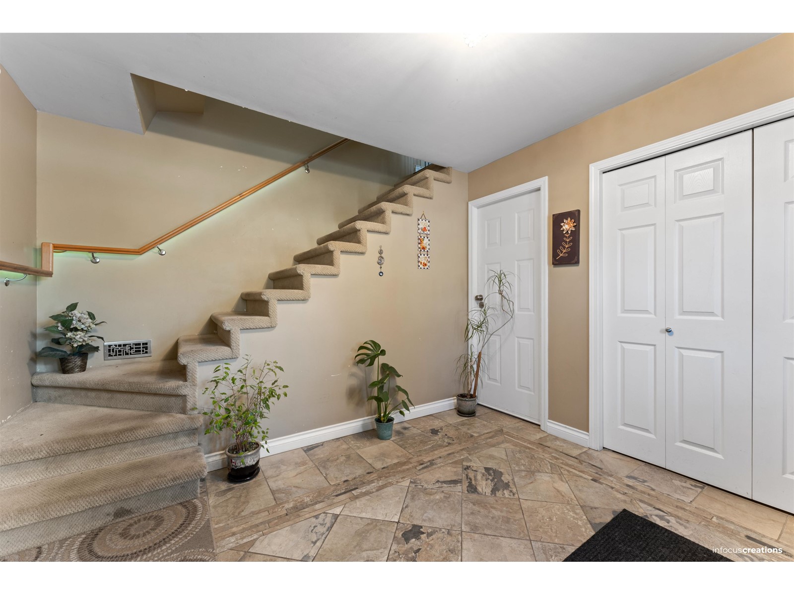 Property at 2091 PAULSON CRESCENT image 3