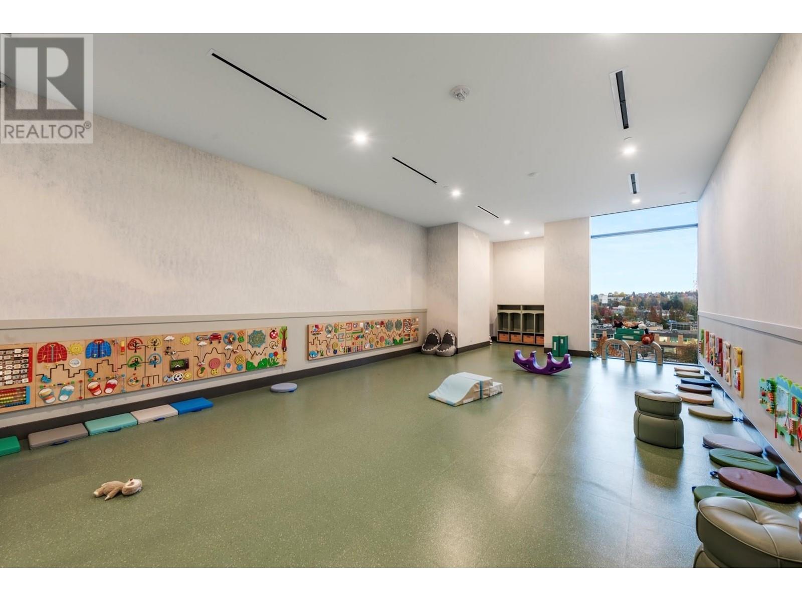 Listing Picture 23 of 39 : 2702 2108 GILMORE AVENUE, Burnaby / 本拿比 - 魯藝地產 Yvonne Lu Group - MLS Medallion Club Member