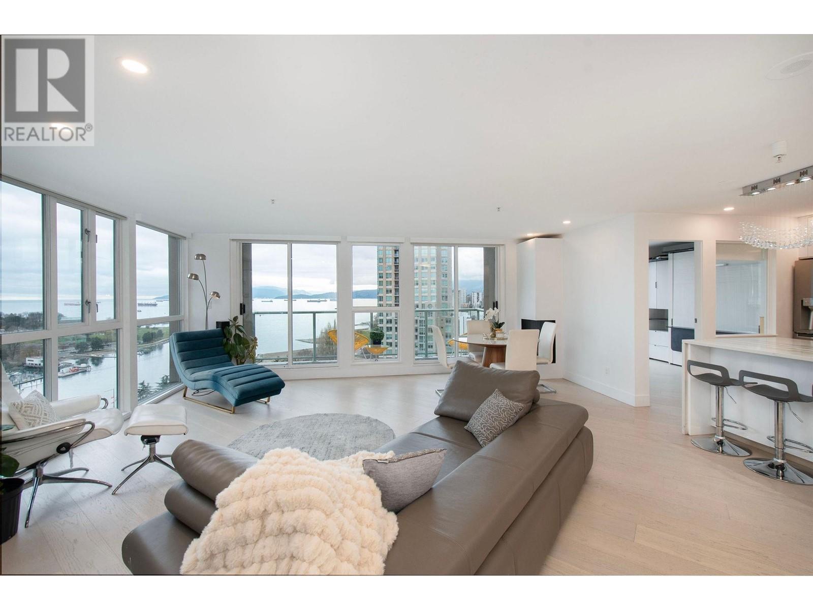 Property at 2201 907 BEACH AVENUE image 1