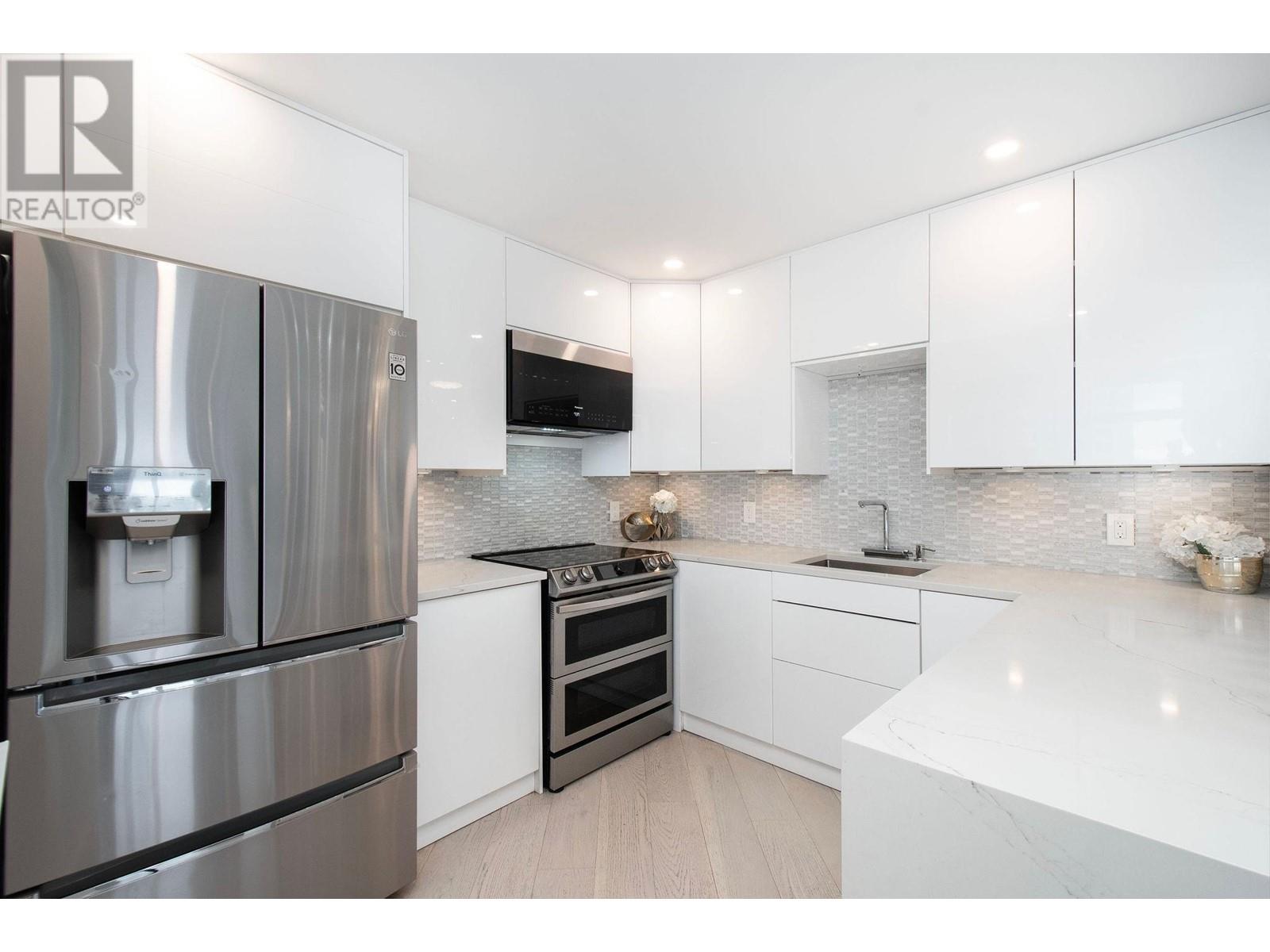 2201 907 Beach Avenue, Vancouver, British Columbia  V6Z 2R3 - Photo 13 - R2966023