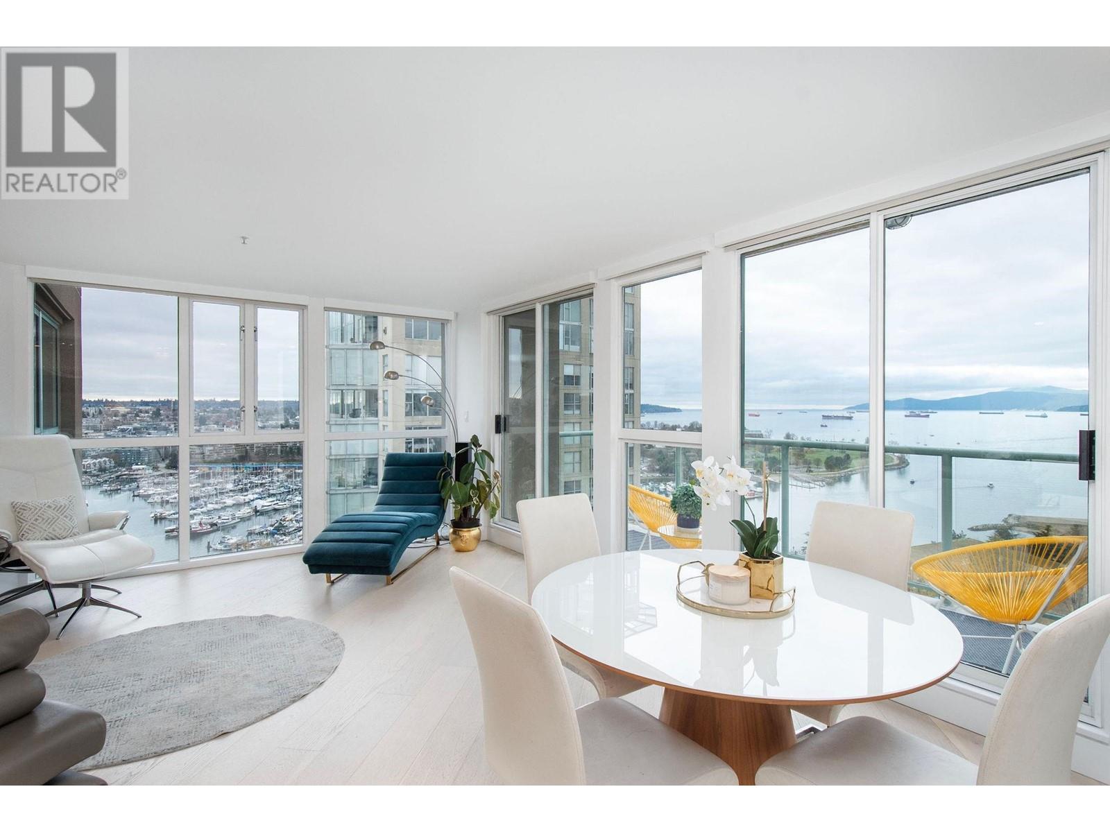 Property at 2201 907 BEACH AVENUE image 2