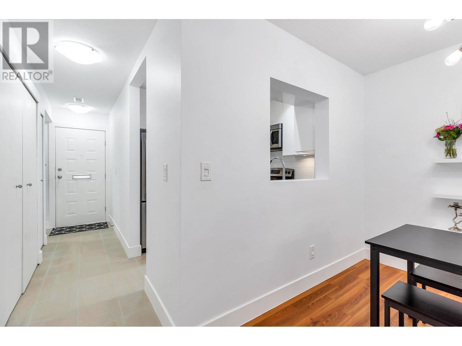 8577 Flowering Place, Burnaby, British Columbia  V5A 4B4 - Photo 11 - R2966027