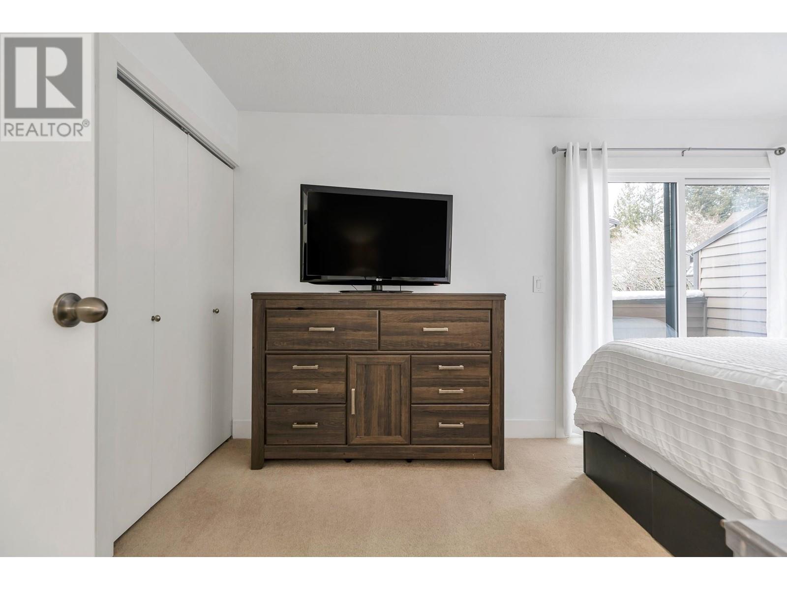 8577 Flowering Place, Burnaby, British Columbia  V5A 4B4 - Photo 24 - R2966027