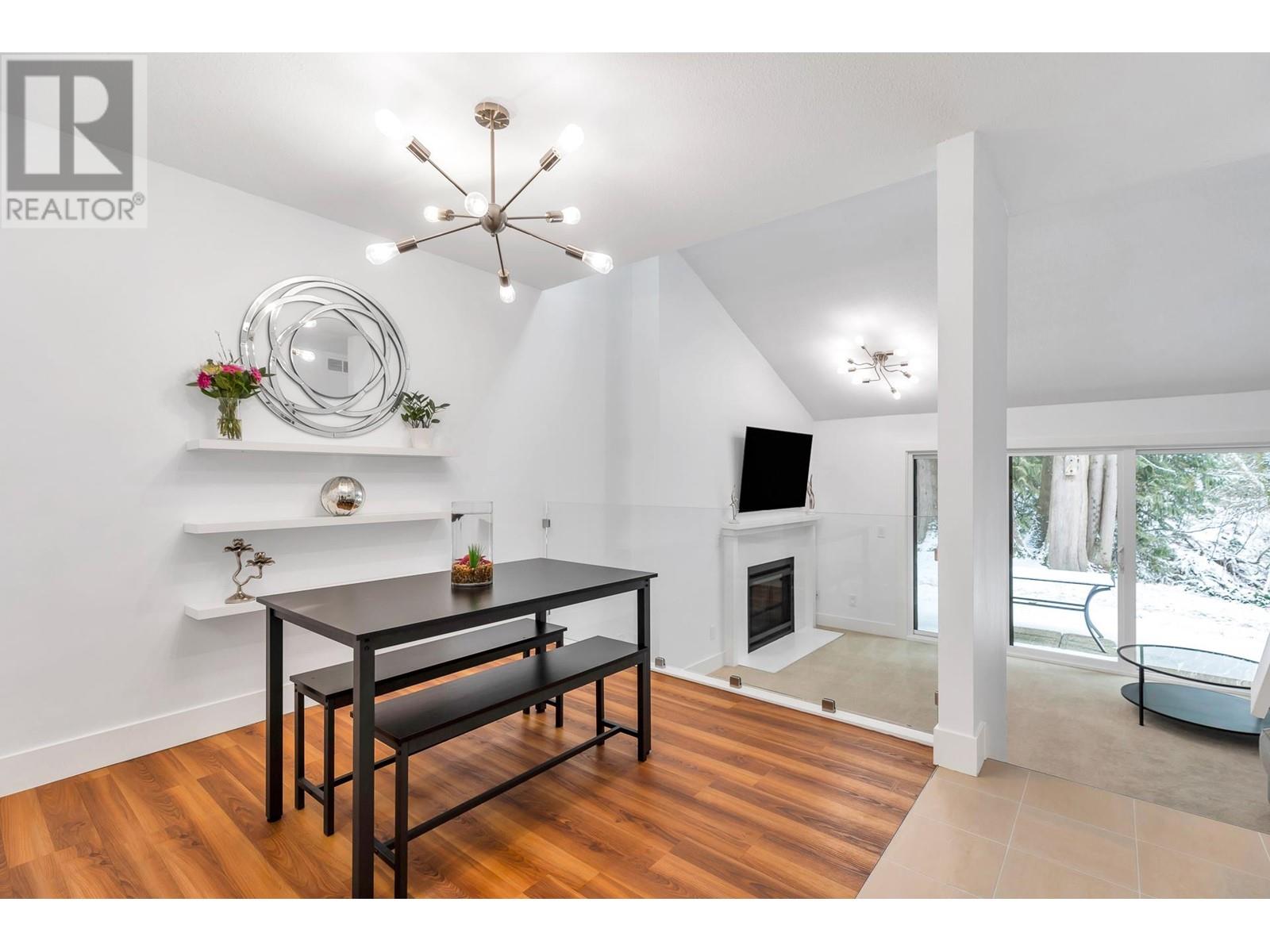 8577 Flowering Place, Burnaby, British Columbia  V5A 4B4 - Photo 4 - R2966027