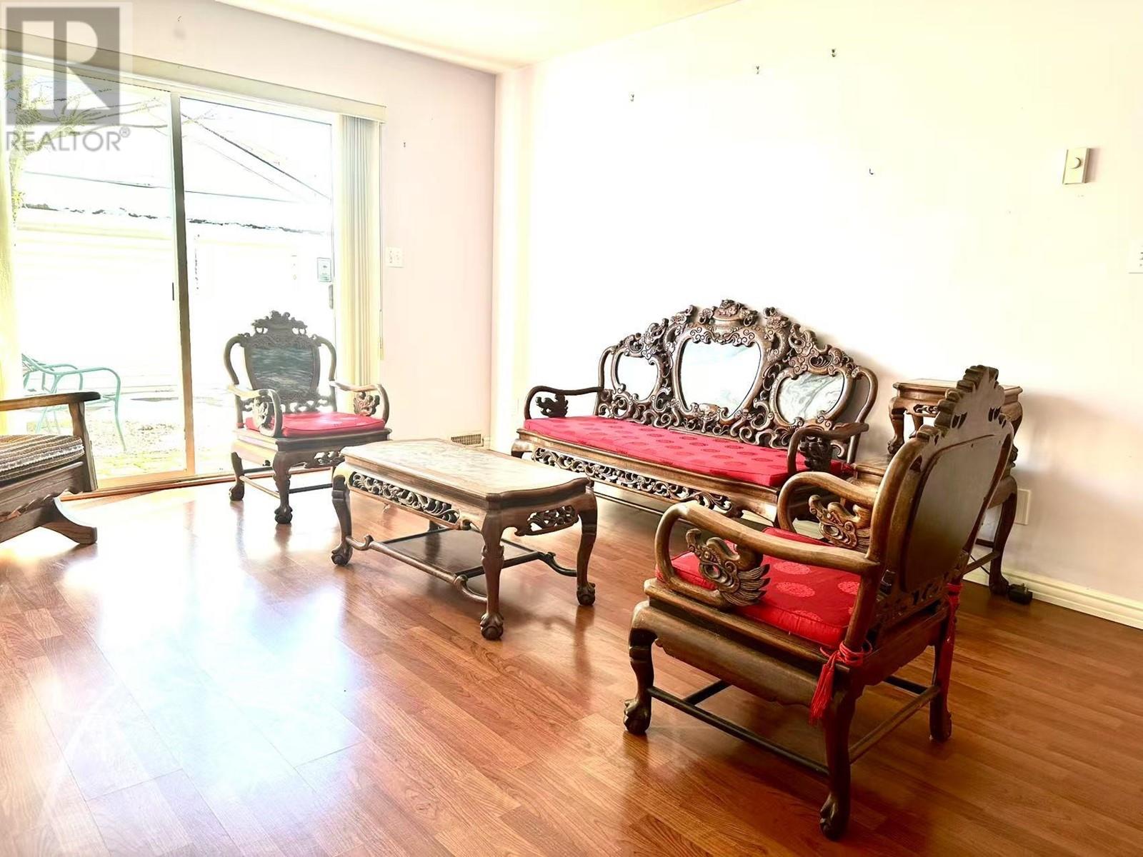 8538 Fremlin Street, Vancouver, British Columbia  V6P 3X2 - Photo 8 - R2966045