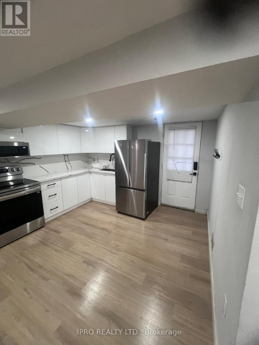 736 Annland Street, Pickering (Bay Ridges), Ontario  L1W 1B6 - Photo 7 - E11957480