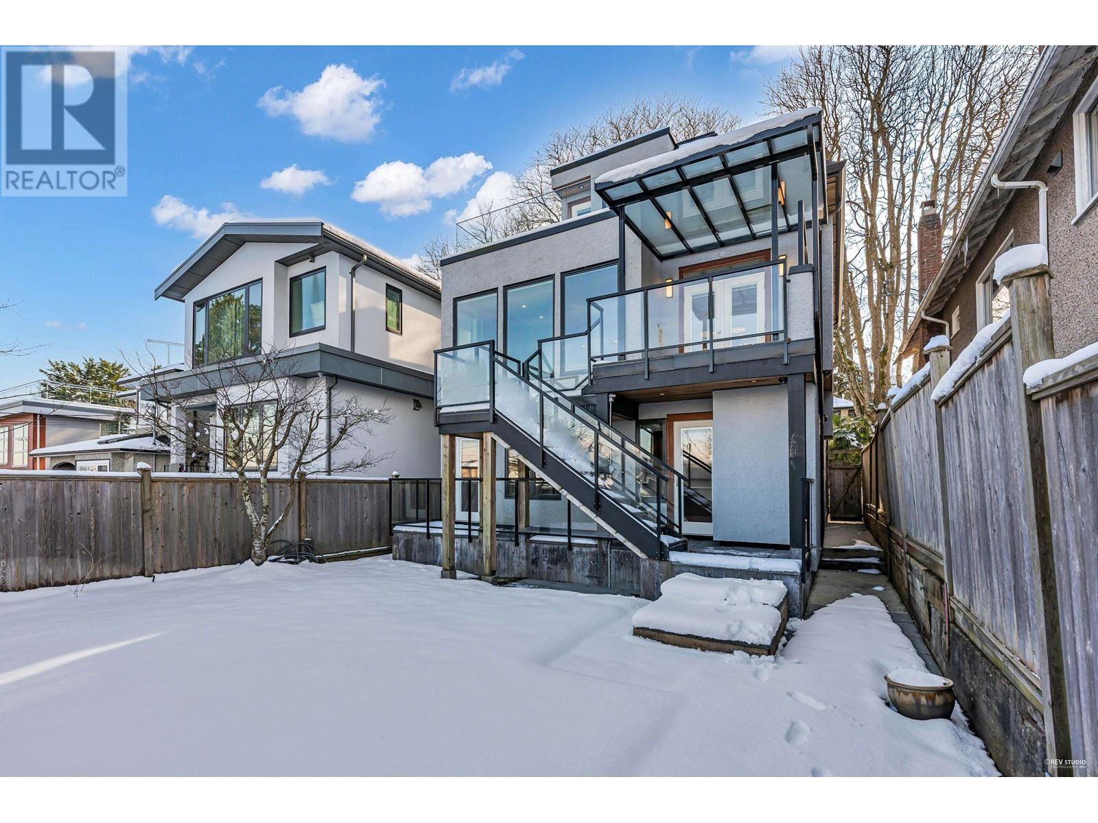 Listing Picture 34 of 37 : 3363 W 19TH AVENUE, Vancouver / 溫哥華 - 魯藝地產 Yvonne Lu Group - MLS Medallion Club Member