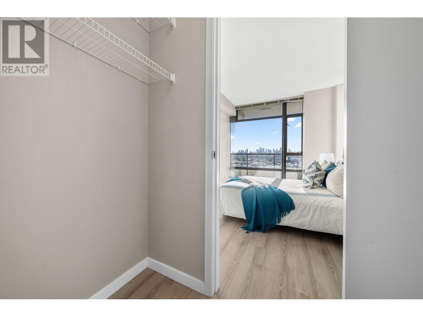 Listing Picture 21 of 40 : 2005 4250 DAWSON STREET, Burnaby / 本拿比 - 魯藝地產 Yvonne Lu Group - MLS Medallion Club Member