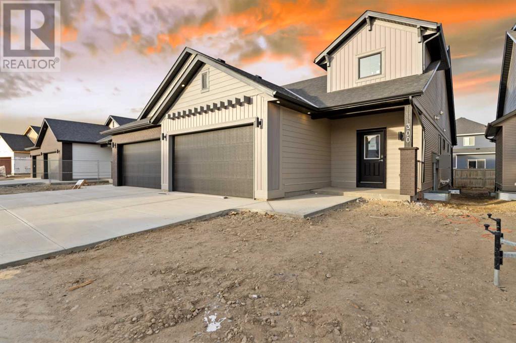 Property at 1101, 15 Cooperfield Link SW image 2