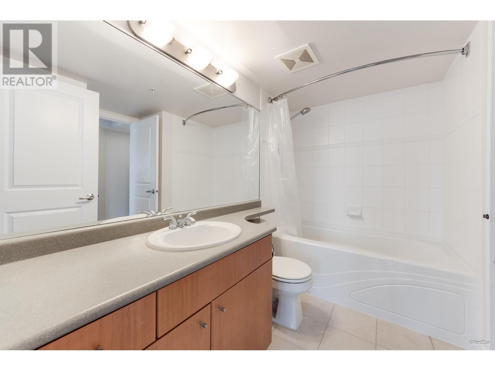 Listing Picture 14 of 25 : 1506 4398 BUCHANAN STREET, Burnaby / 本拿比 - 魯藝地產 Yvonne Lu Group - MLS Medallion Club Member