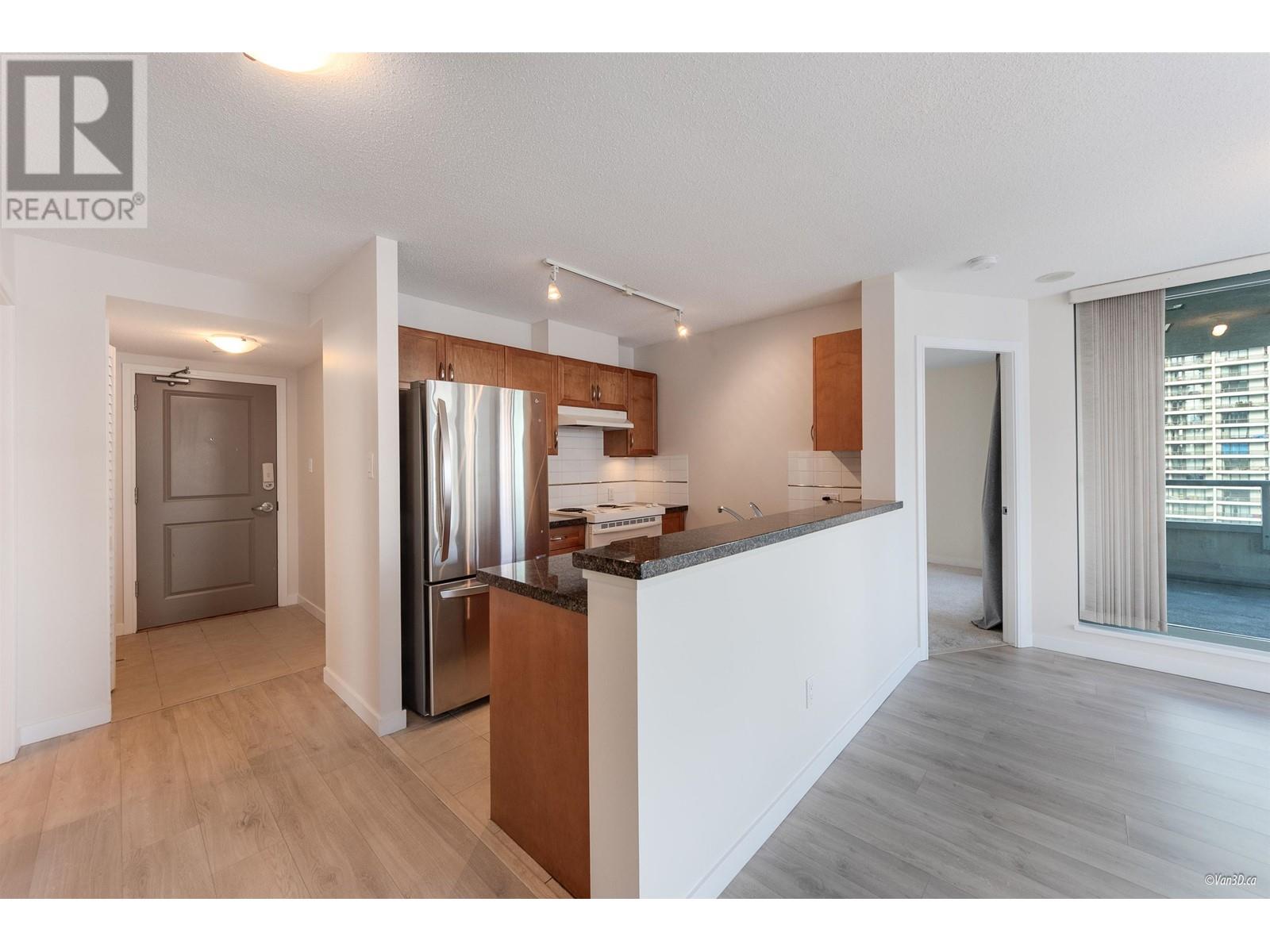 Listing Picture 5 of 25 : 1506 4398 BUCHANAN STREET, Burnaby / 本拿比 - 魯藝地產 Yvonne Lu Group - MLS Medallion Club Member