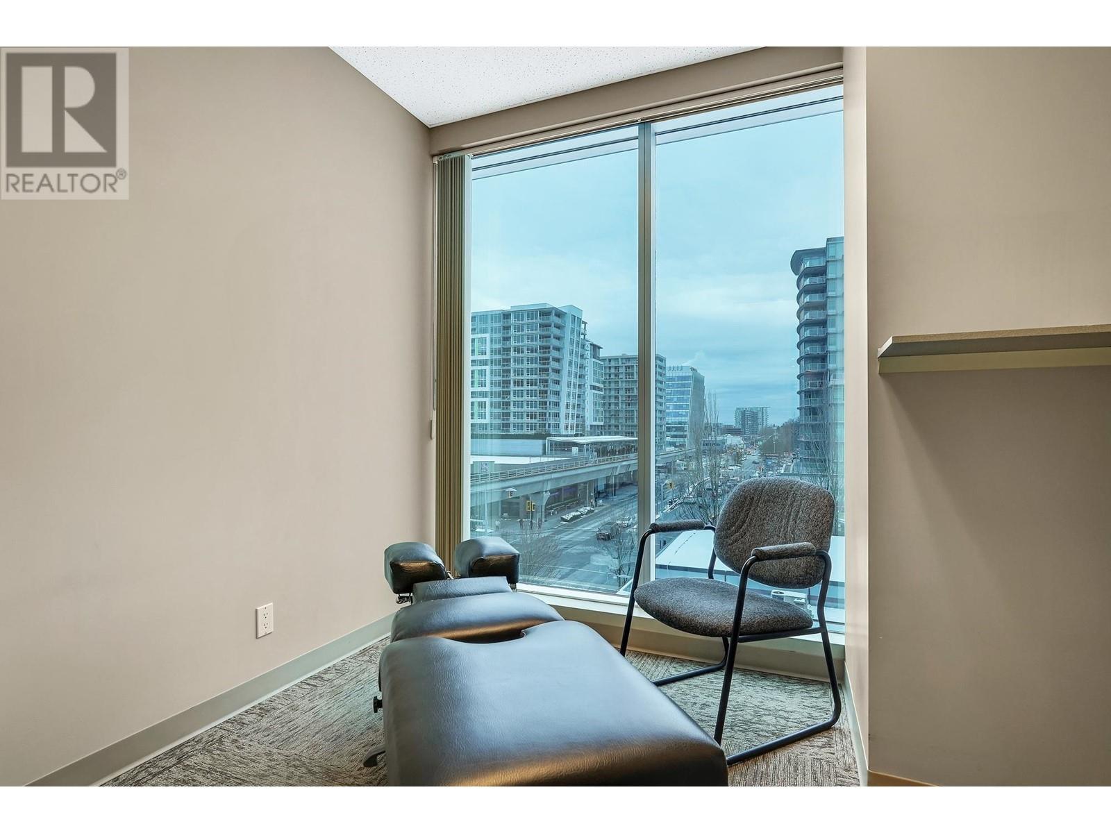 Listing Picture 11 of 24 : 613 & 614 6081 NO. 3 ROAD, Richmond / 烈治文 - 魯藝地產 Yvonne Lu Group - MLS Medallion Club Member