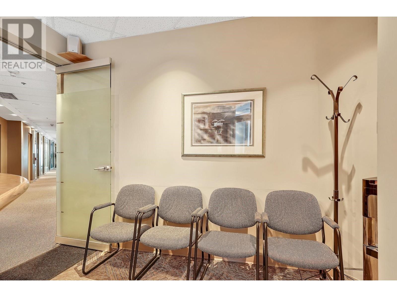 Listing Picture 5 of 24 : 613 & 614 6081 NO. 3 ROAD, Richmond / 烈治文 - 魯藝地產 Yvonne Lu Group - MLS Medallion Club Member