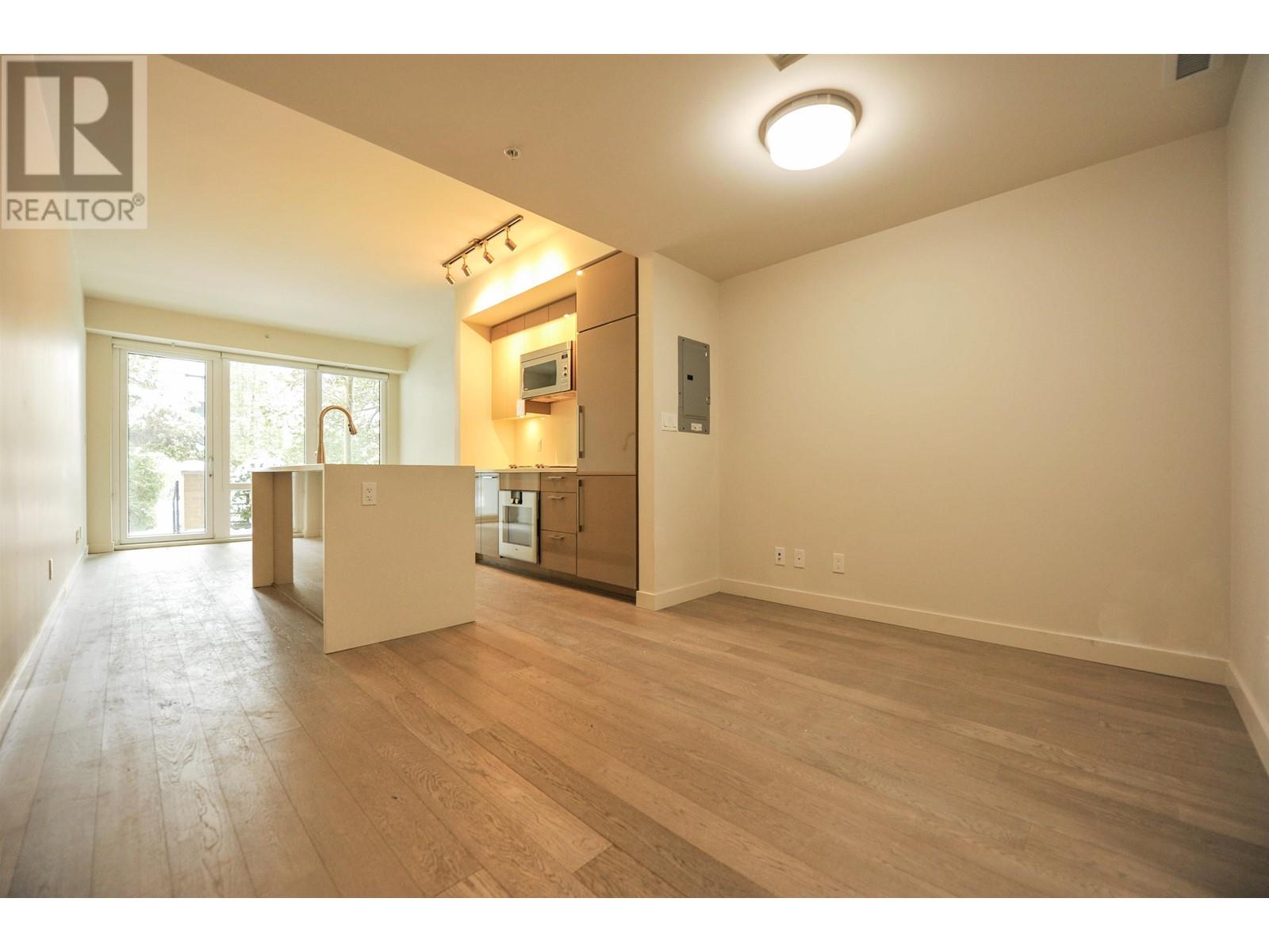 Listing Picture 5 of 29 : 103 4408 CAMBIE STREET, Vancouver / 溫哥華 - 魯藝地產 Yvonne Lu Group - MLS Medallion Club Member