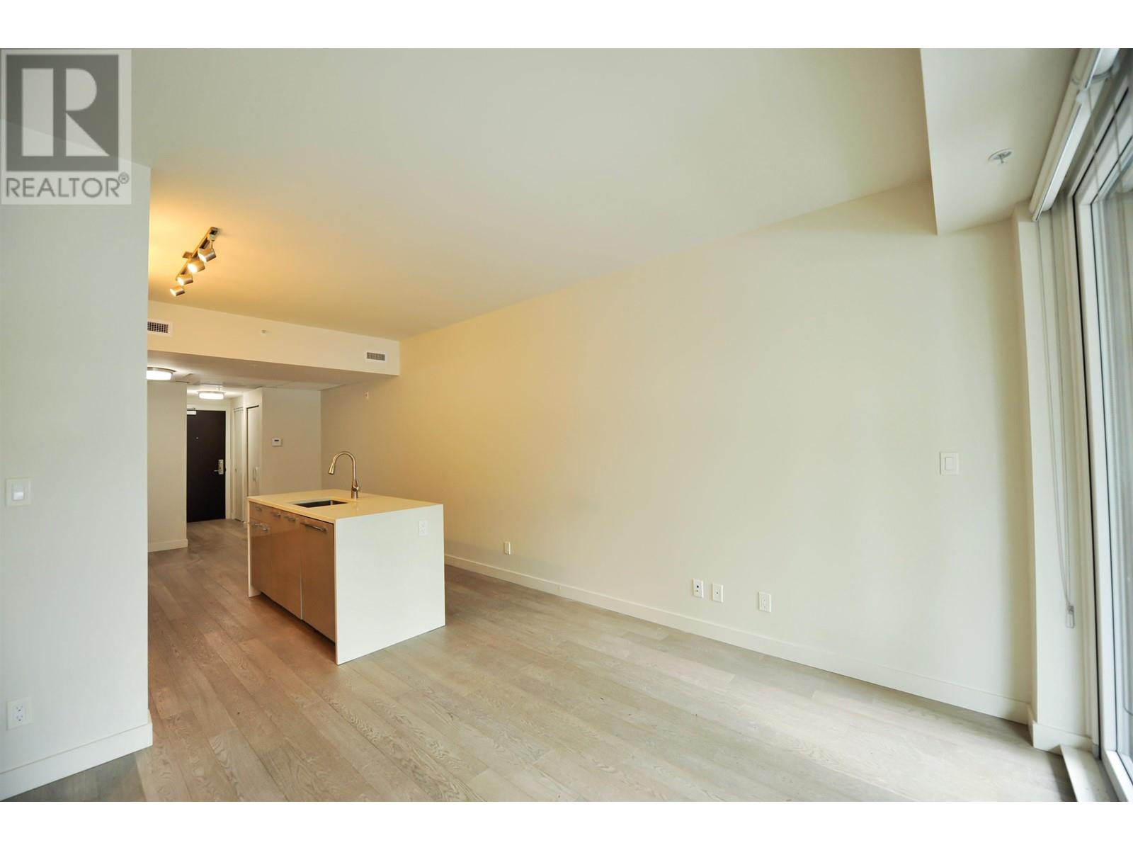 Listing Picture 9 of 29 : 103 4408 CAMBIE STREET, Vancouver / 溫哥華 - 魯藝地產 Yvonne Lu Group - MLS Medallion Club Member