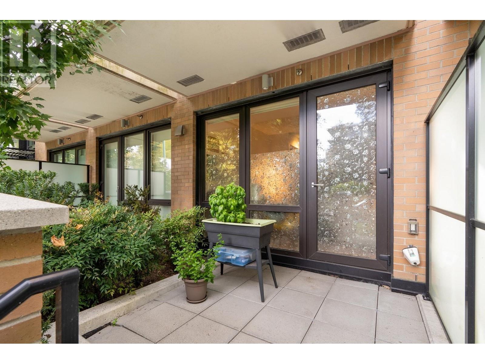 Listing Picture 17 of 29 : 103 4408 CAMBIE STREET, Vancouver / 溫哥華 - 魯藝地產 Yvonne Lu Group - MLS Medallion Club Member