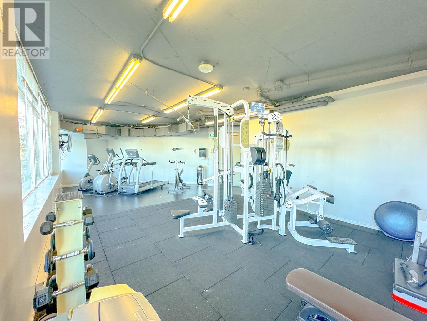 Listing Picture 22 of 29 : 206 2055 YUKON STREET, Vancouver / 溫哥華 - 魯藝地產 Yvonne Lu Group - MLS Medallion Club Member