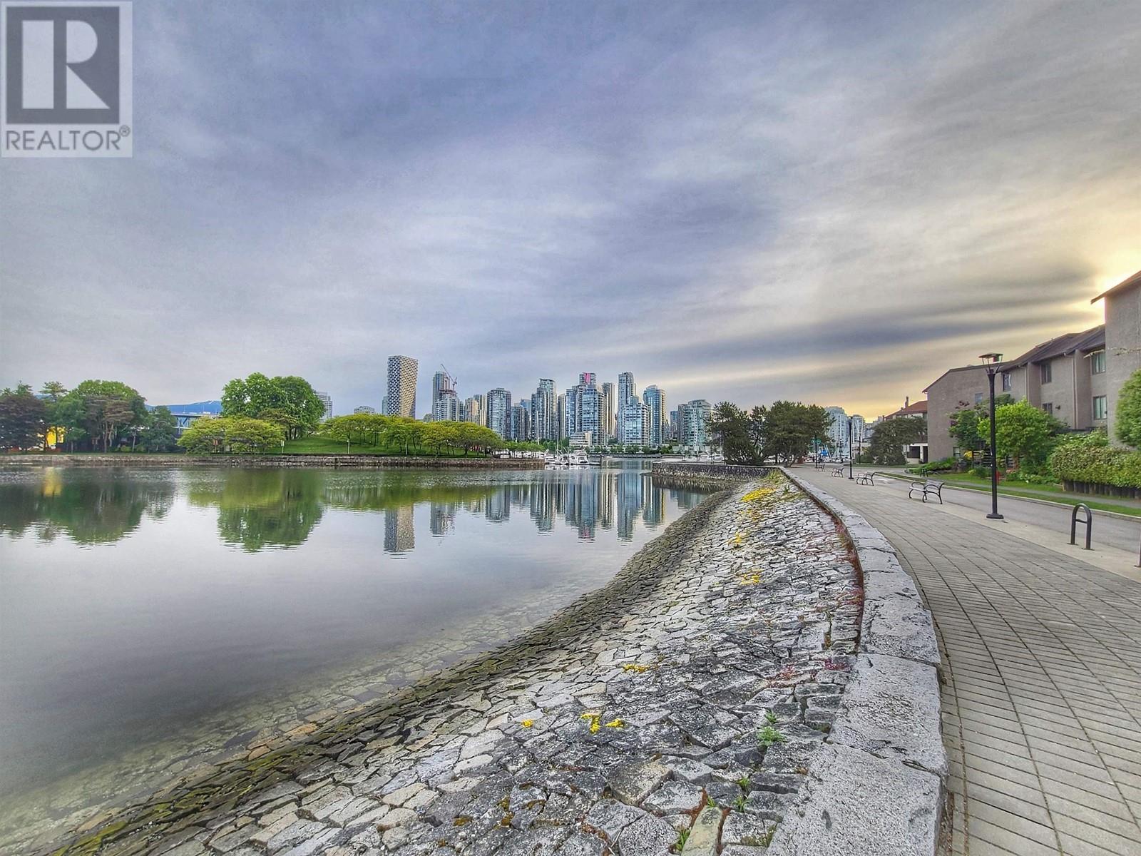 Listing Picture 29 of 29 : 206 2055 YUKON STREET, Vancouver / 溫哥華 - 魯藝地產 Yvonne Lu Group - MLS Medallion Club Member