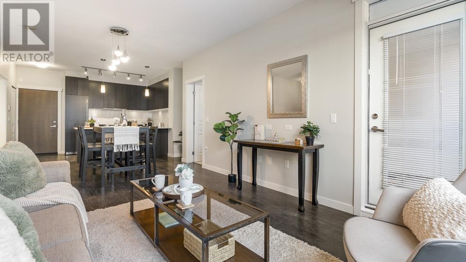 Listing Picture 7 of 40 : 108 9399 ALEXANDRA ROAD, Richmond / 烈治文 - 魯藝地產 Yvonne Lu Group - MLS Medallion Club Member