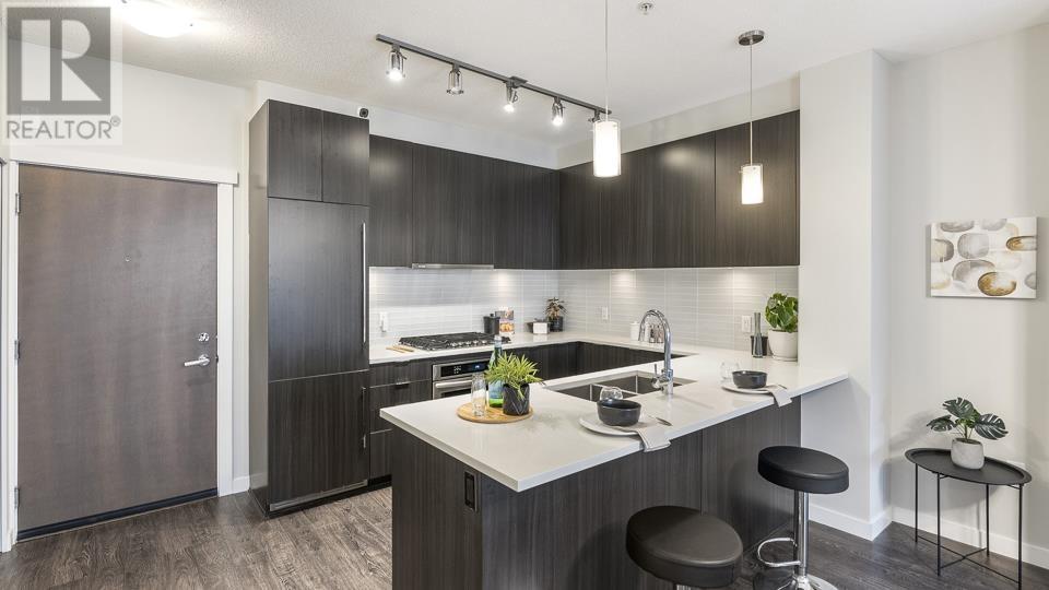 Listing Picture 13 of 40 : 108 9399 ALEXANDRA ROAD, Richmond / 烈治文 - 魯藝地產 Yvonne Lu Group - MLS Medallion Club Member