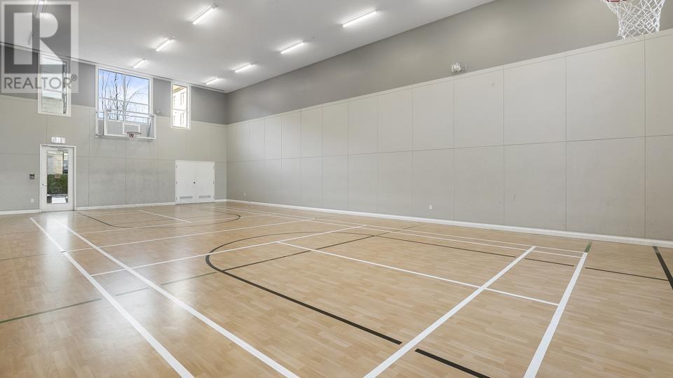 Listing Picture 33 of 40 : 108 9399 ALEXANDRA ROAD, Richmond / 烈治文 - 魯藝地產 Yvonne Lu Group - MLS Medallion Club Member