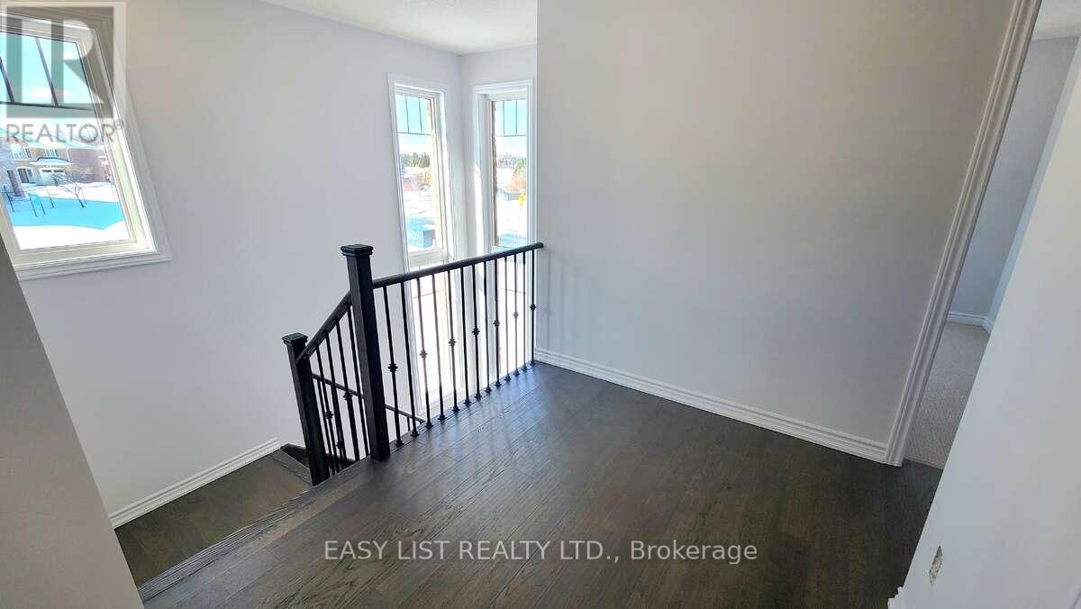 359 Rita's Avenue, Newmarket, Ontario  L3X 2N1 - Photo 13 - N11968636