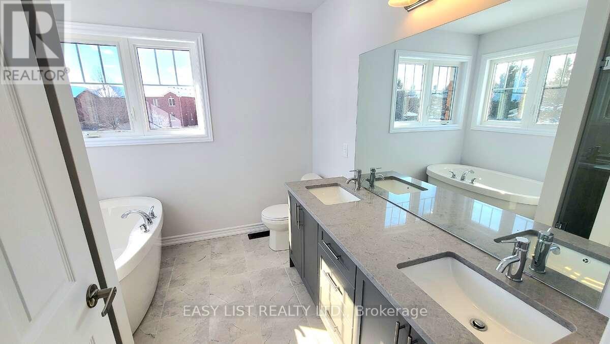 359 Rita's Avenue, Newmarket, Ontario  L3X 2N1 - Photo 15 - N11968636