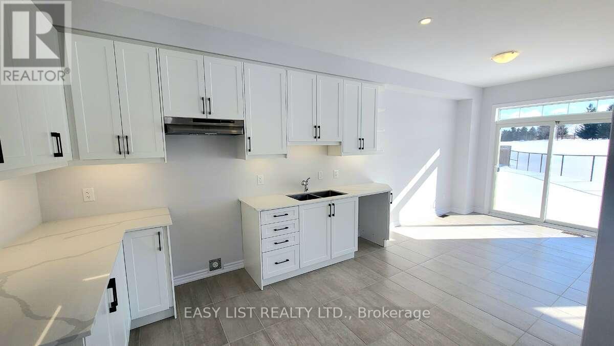 359 Rita's Avenue, Newmarket, Ontario  L3X 2N1 - Photo 9 - N11968636