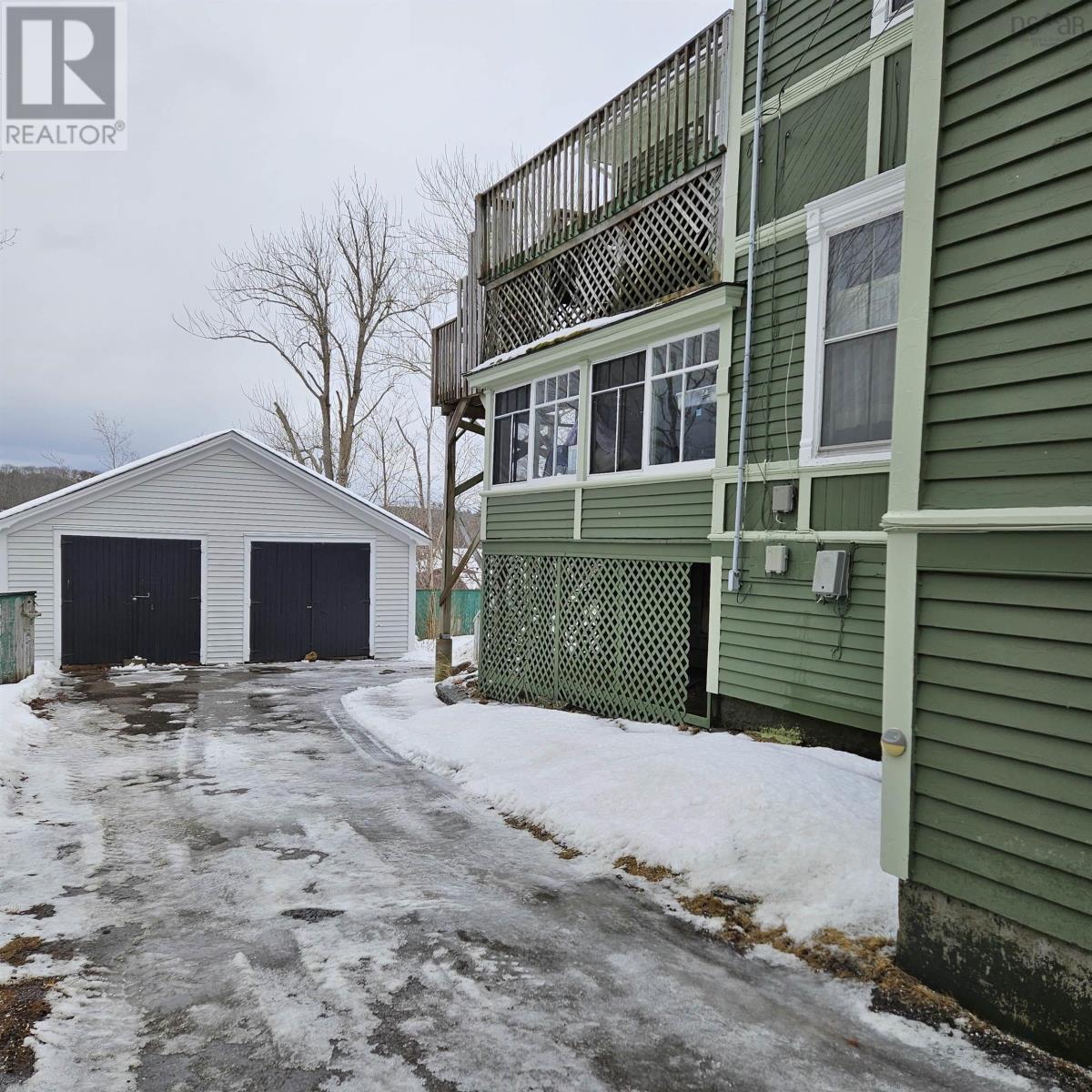25 / 27 St Andrews, Bridgewater, Nova Scotia  B4V 1N9 - Photo 5 - 202502719
