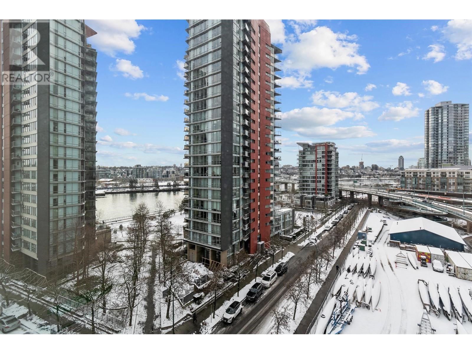 Listing Picture 5 of 31 : 1005 33 SMITHE STREET, Vancouver / 溫哥華 - 魯藝地產 Yvonne Lu Group - MLS Medallion Club Member