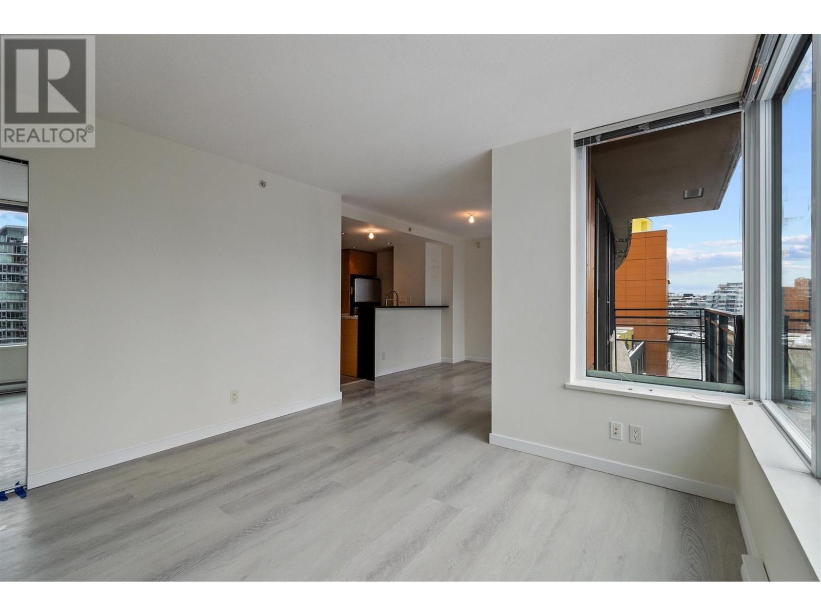 Listing Picture 6 of 31 : 1005 33 SMITHE STREET, Vancouver / 溫哥華 - 魯藝地產 Yvonne Lu Group - MLS Medallion Club Member