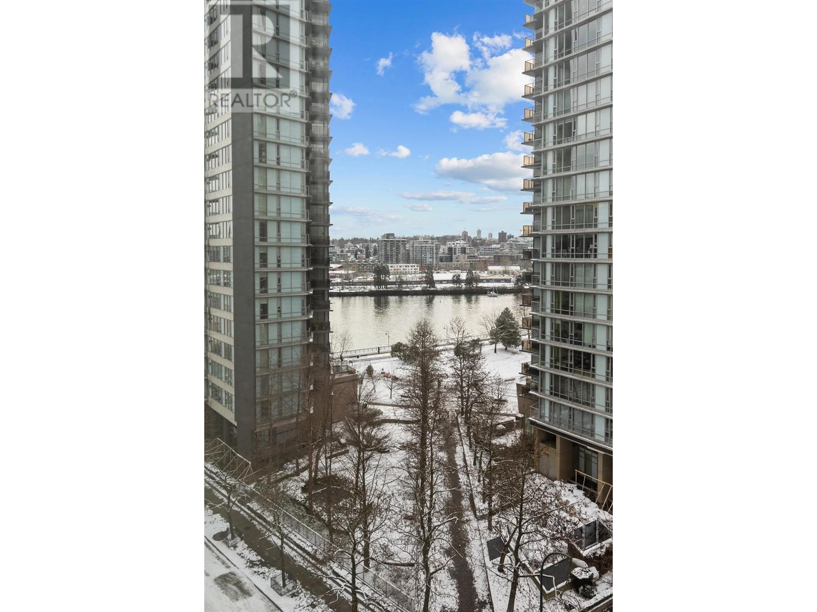 Listing Picture 12 of 31 : 1005 33 SMITHE STREET, Vancouver / 溫哥華 - 魯藝地產 Yvonne Lu Group - MLS Medallion Club Member