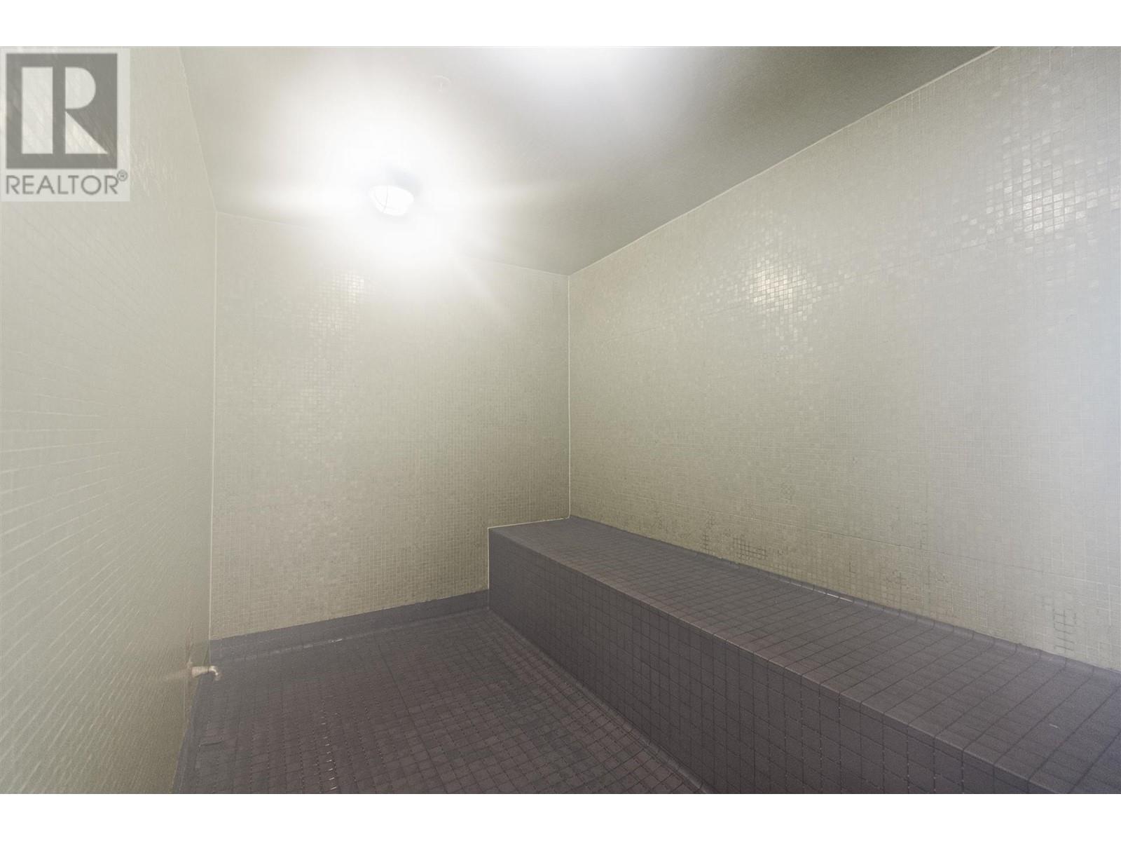 Listing Picture 31 of 31 : 1005 33 SMITHE STREET, Vancouver / 溫哥華 - 魯藝地產 Yvonne Lu Group - MLS Medallion Club Member