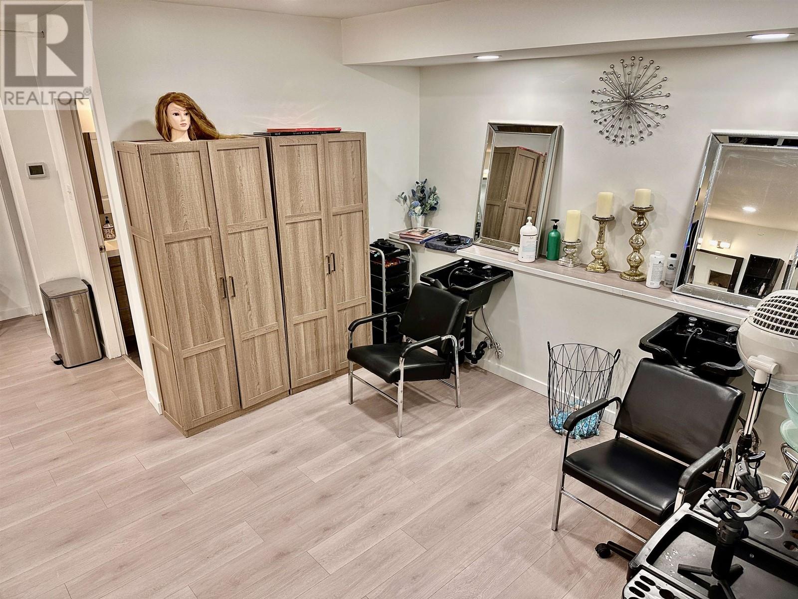 Listing Picture 7 of 12 : 203 1789 DAVIE STREET, Vancouver / 溫哥華 - 魯藝地產 Yvonne Lu Group - MLS Medallion Club Member