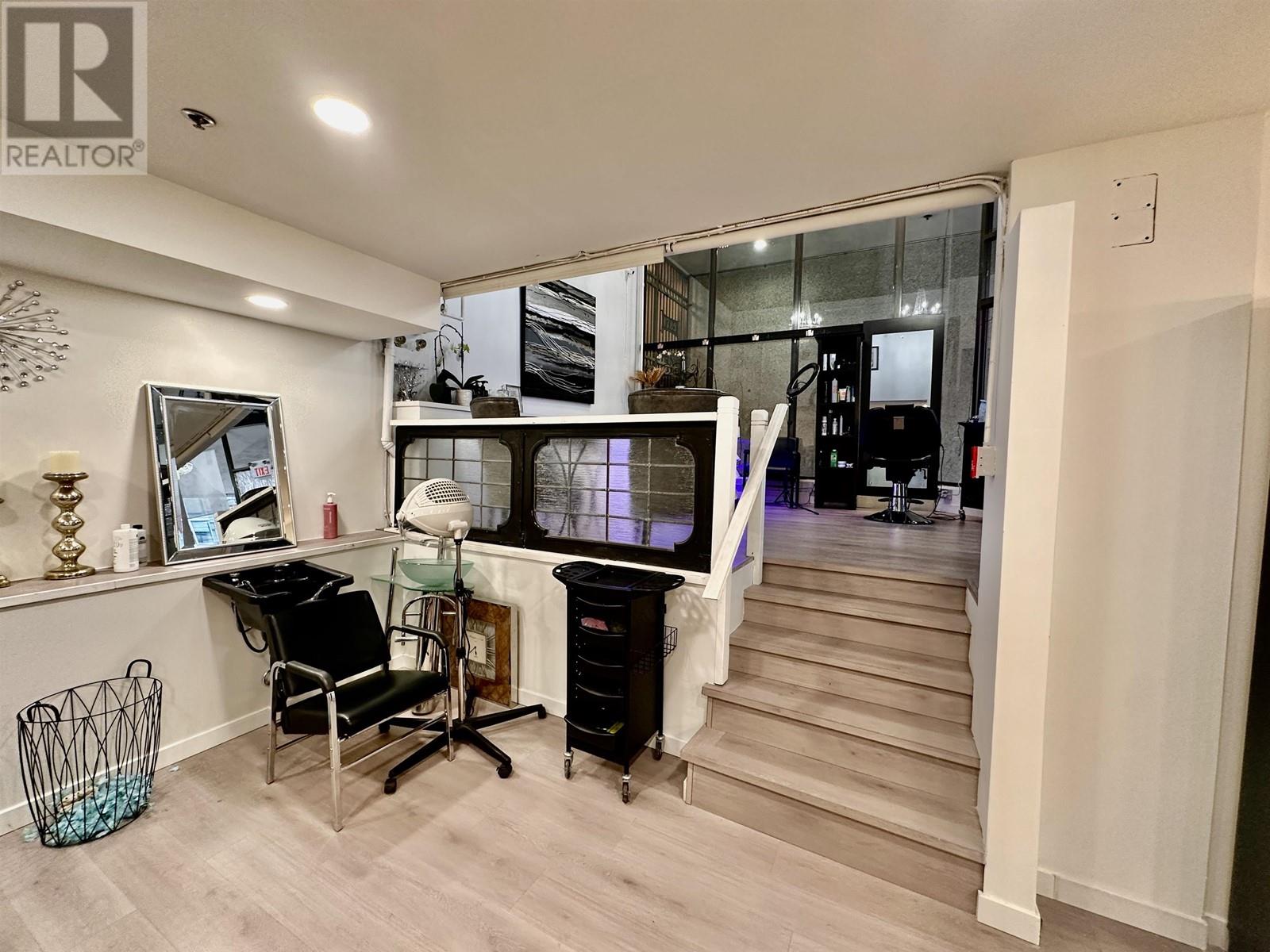 Listing Picture 8 of 12 : 203 1789 DAVIE STREET, Vancouver / 溫哥華 - 魯藝地產 Yvonne Lu Group - MLS Medallion Club Member