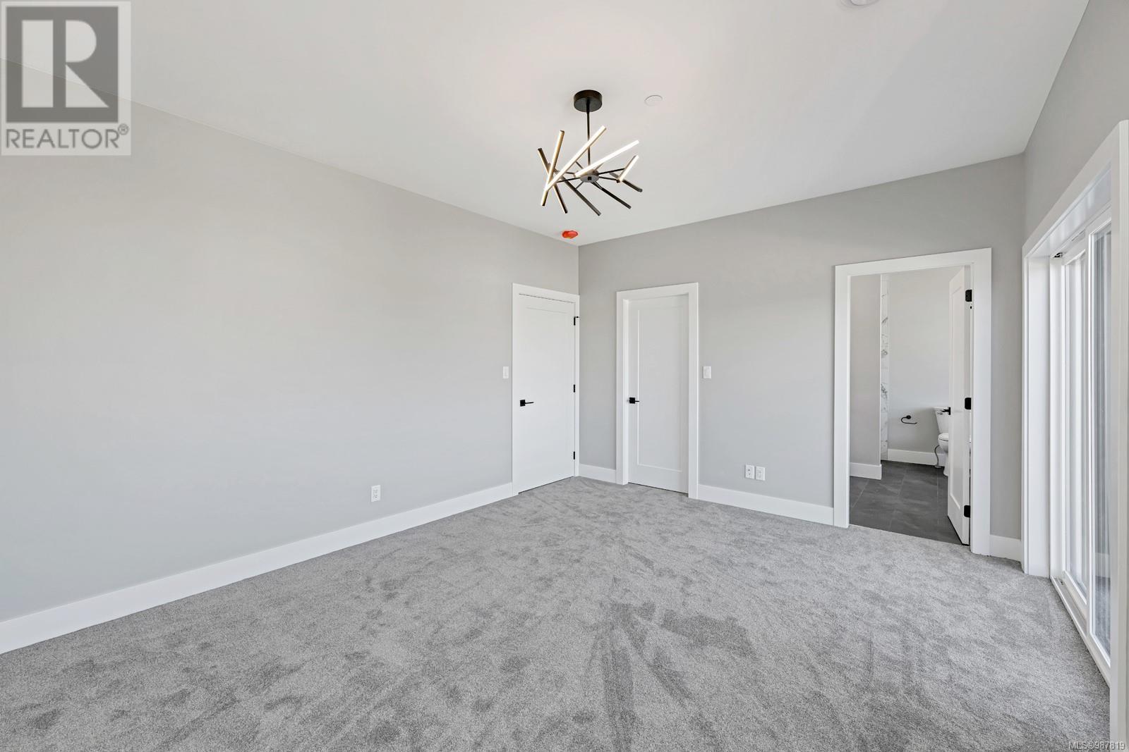 Property at 7065 Brailsford Pl image 3