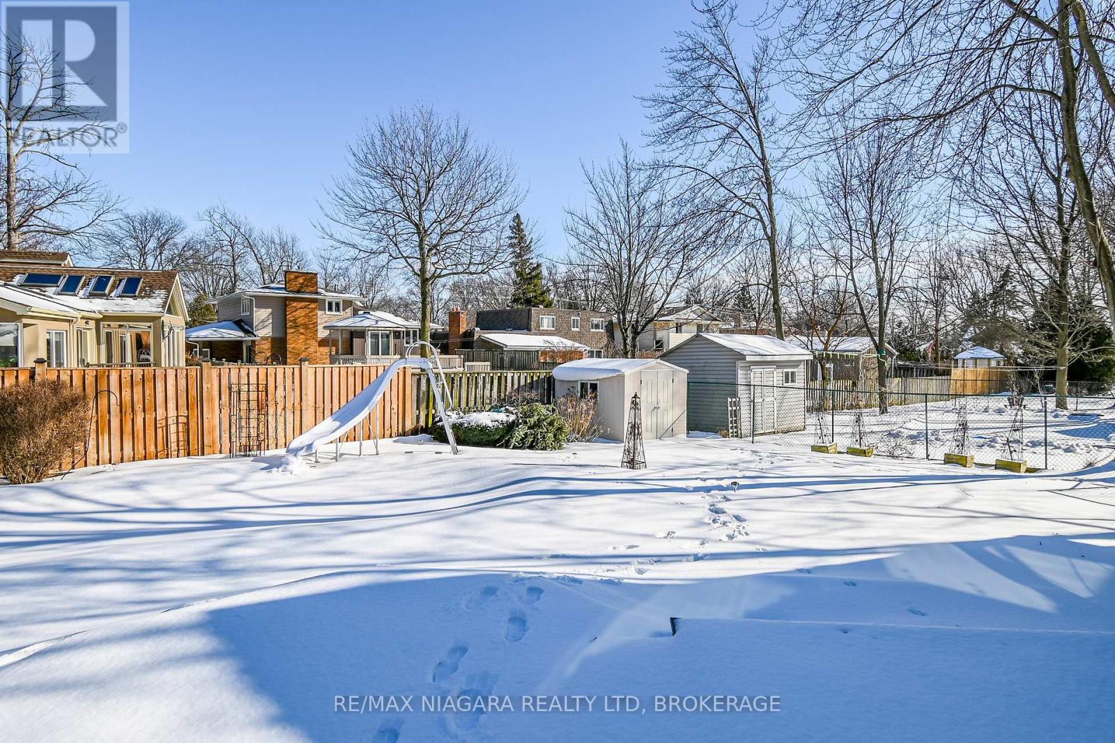 Property at 2550 NOELLA COURT image 3