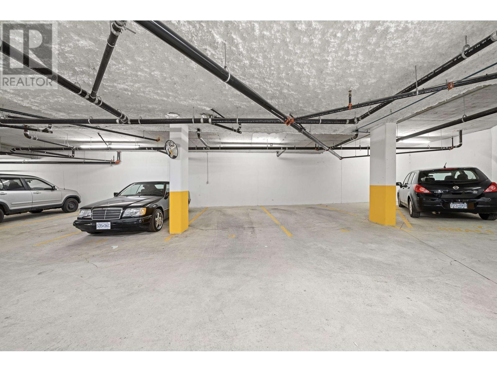Listing Picture 21 of 22 : 210 7180 BARNET ROAD, Burnaby / 本拿比 - 魯藝地產 Yvonne Lu Group - MLS Medallion Club Member
