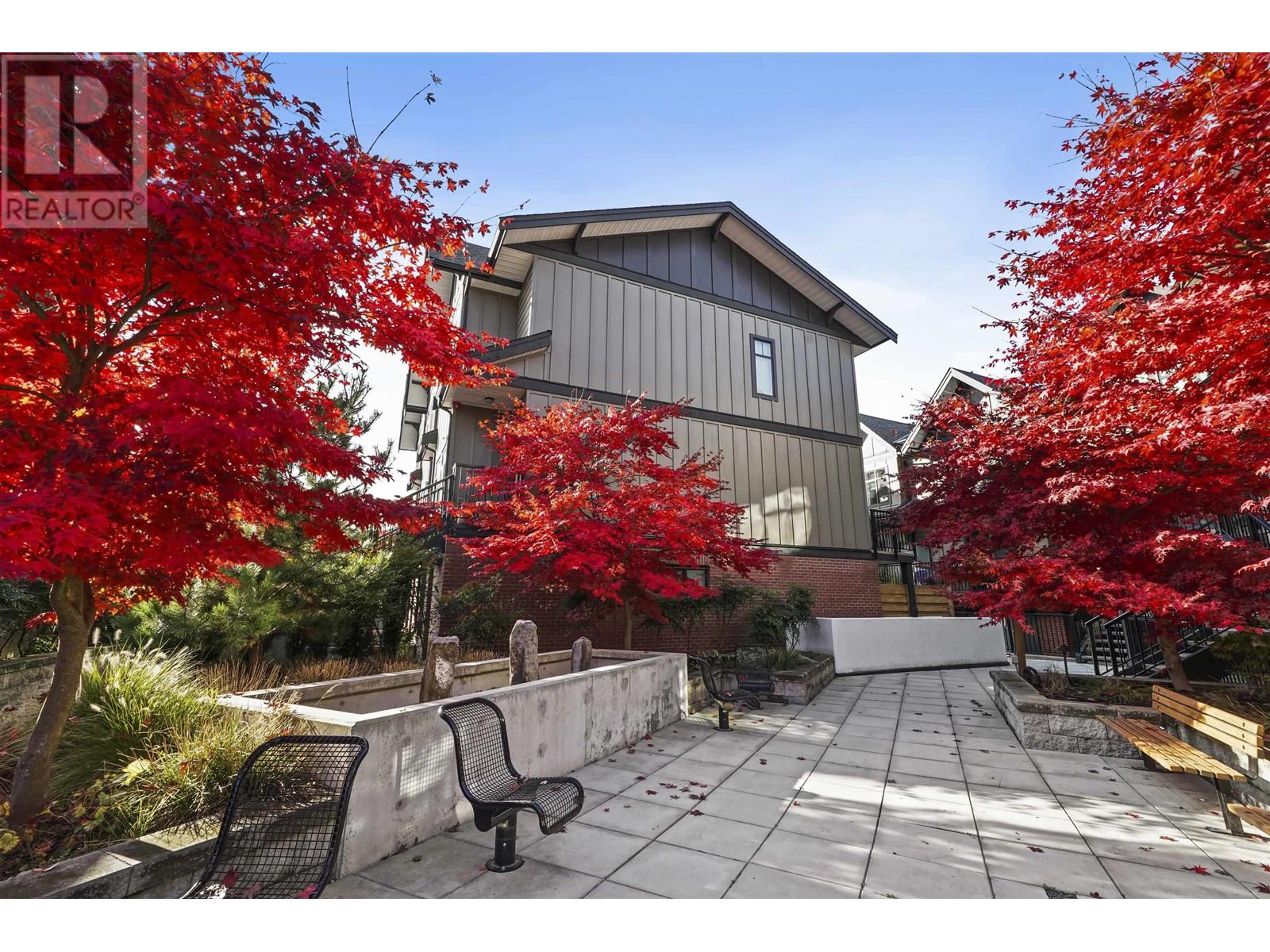 Listing Picture 19 of 22 : 210 7180 BARNET ROAD, Burnaby / 本拿比 - 魯藝地產 Yvonne Lu Group - MLS Medallion Club Member