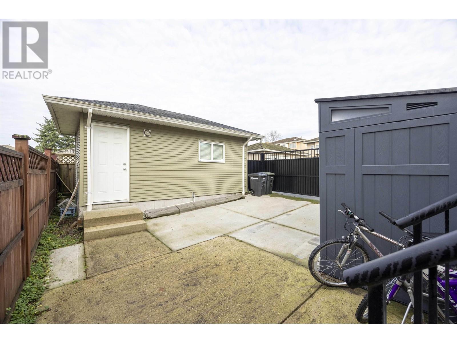 Listing Picture 40 of 40 : 7519 14TH AVENUE, Burnaby / 本拿比 - 魯藝地產 Yvonne Lu Group - MLS Medallion Club Member