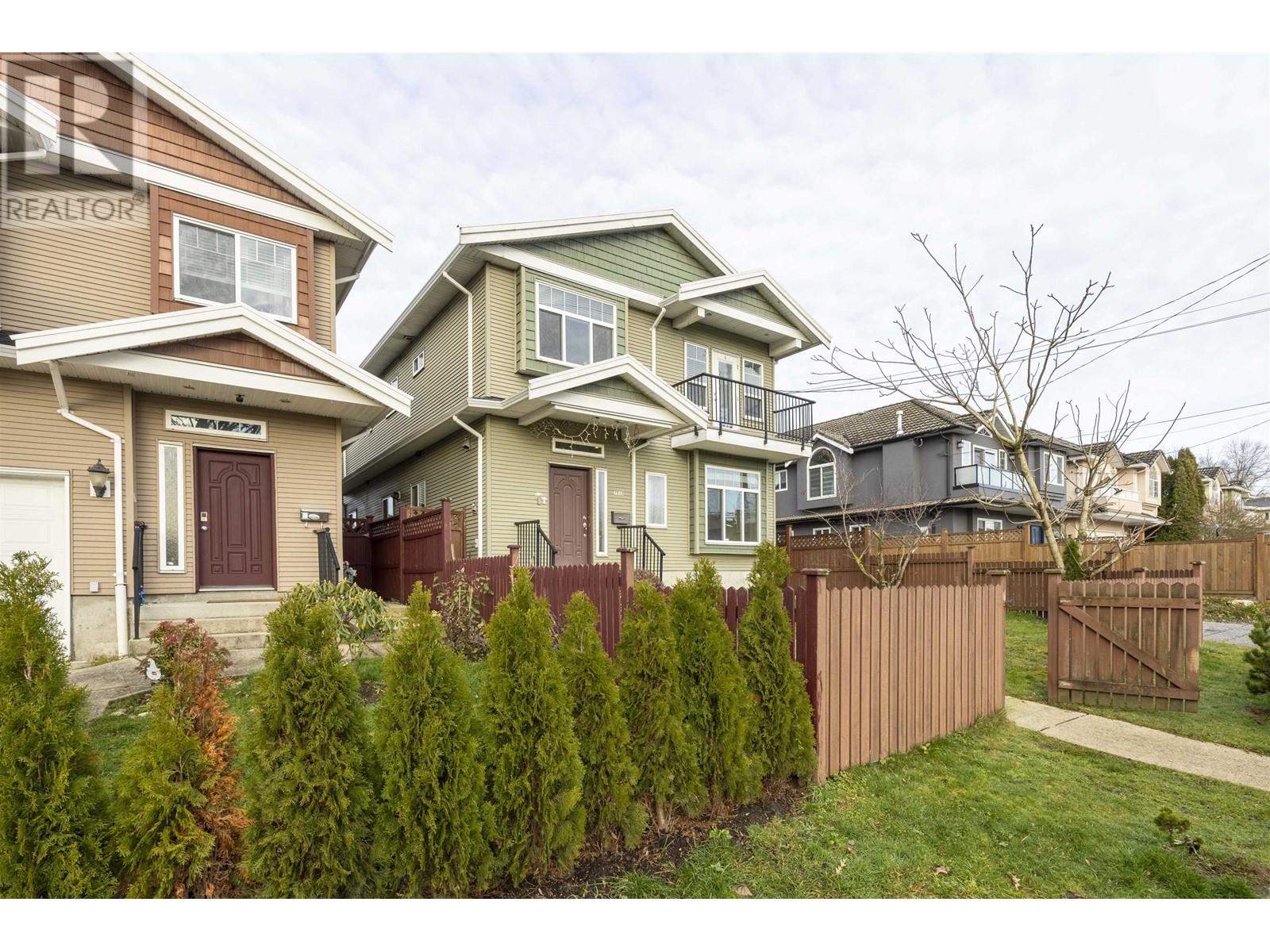 Listing Picture 36 of 40 : 7519 14TH AVENUE, Burnaby / 本拿比 - 魯藝地產 Yvonne Lu Group - MLS Medallion Club Member