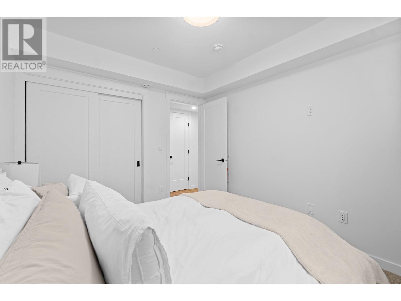 5 237 Ridgeway Avenue, North Vancouver, British Columbia  V7L 0H6 - Photo 8 - R2965885