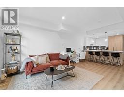 5 237 RIDGEWAY AVENUE, North Vancouver, British Columbia