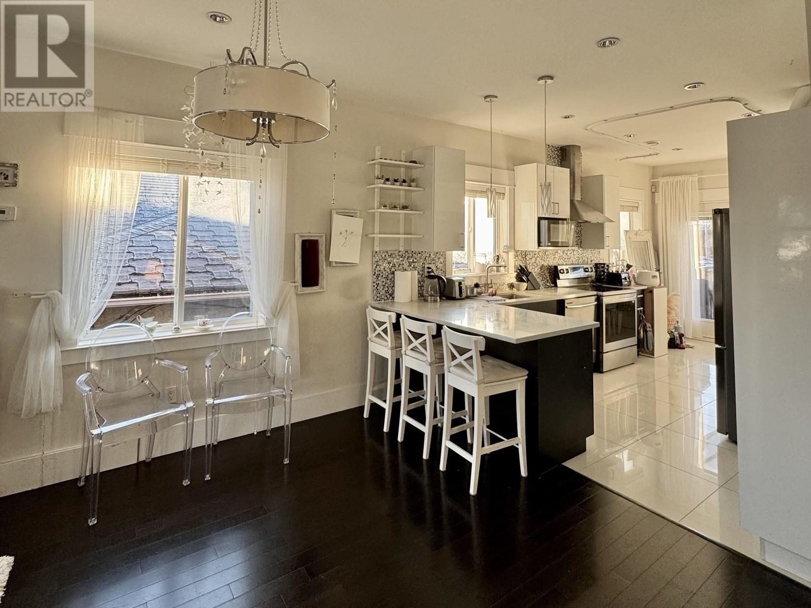 2784 E 21st Avenue, Vancouver, British Columbia  V5M 2W2 - Photo 3 - R2962321