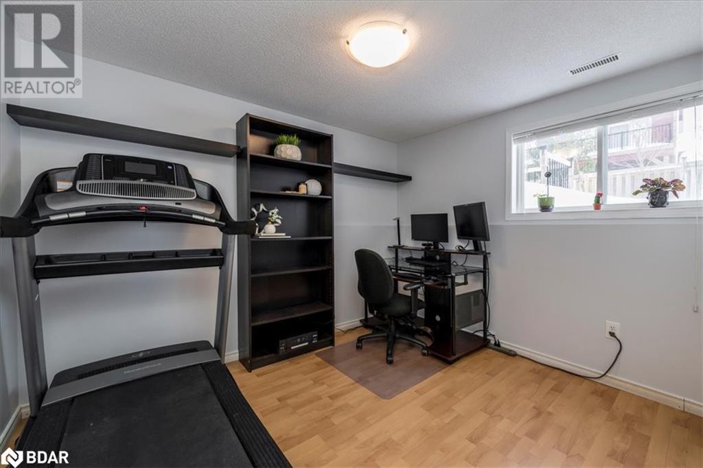 68 Draper Crescent, Barrie, Ontario  L4N 6B1 - Photo 23 - 40698207