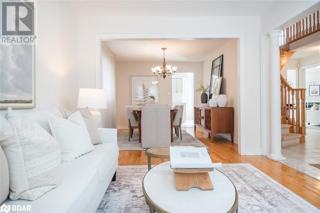36 Red Maple Lane, Oakville, Ontario  L6H 6C4 - Photo 7 - 40694704