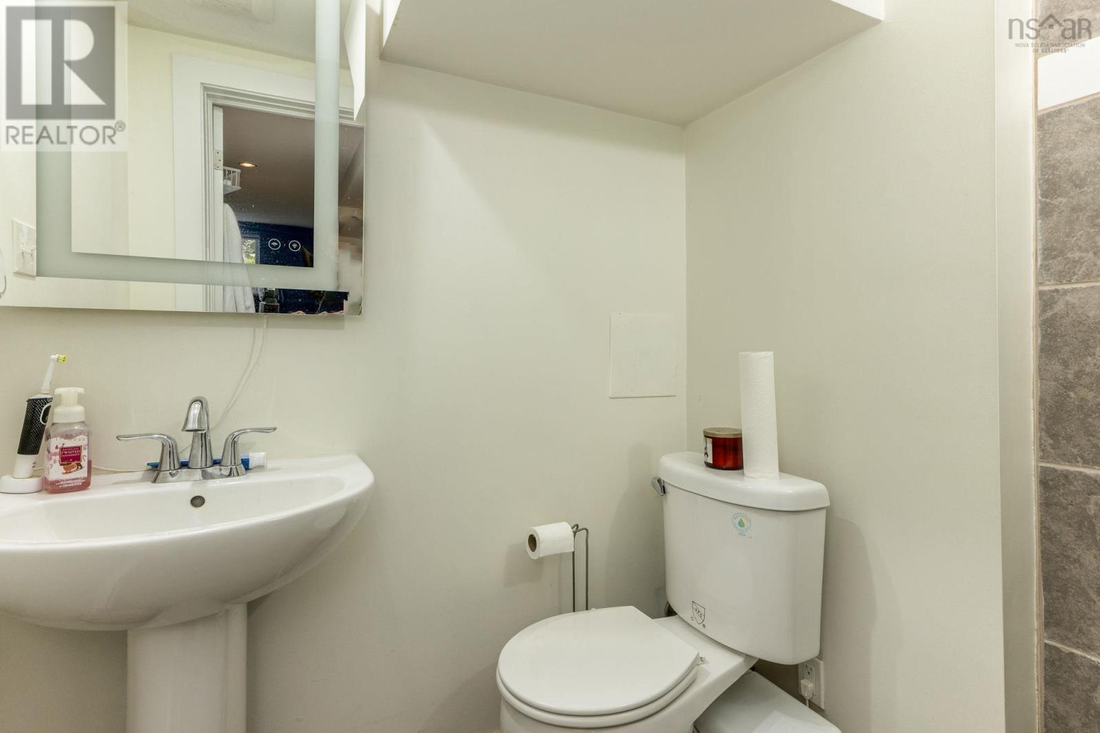 934 Robie Street, Halifax, Nova Scotia  B3H 3C4 - Photo 31 - 202501117