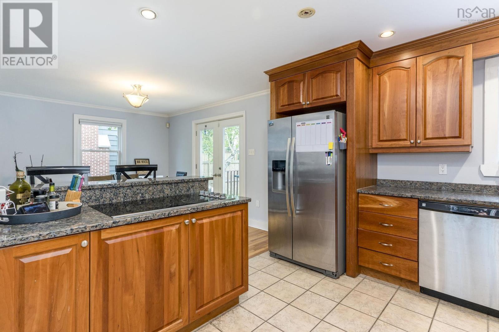 934 Robie Street, Halifax, Nova Scotia  B3H 3C4 - Photo 7 - 202501117