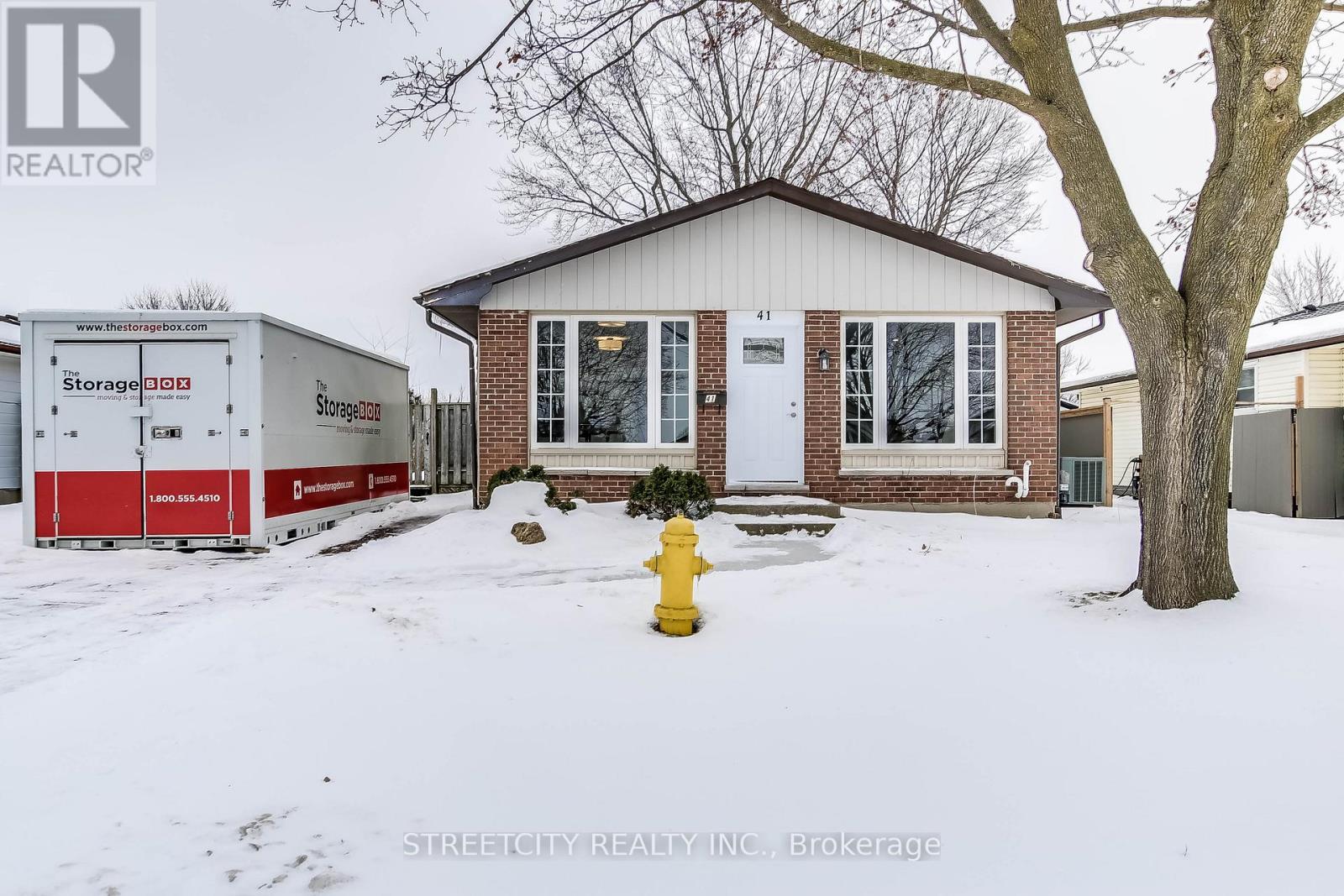 Property at 41 FENNELL CRESCENT image 3