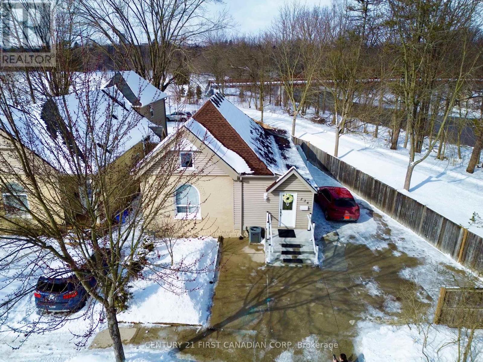 Property at 236 RAYMOND AVENUE image 5